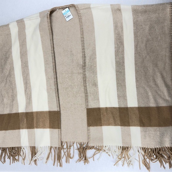 J. McLaughlin Leti Open Front Poncho Oatmeal/Off White NWT Cozy Wool Italian - Picture 4 of 6